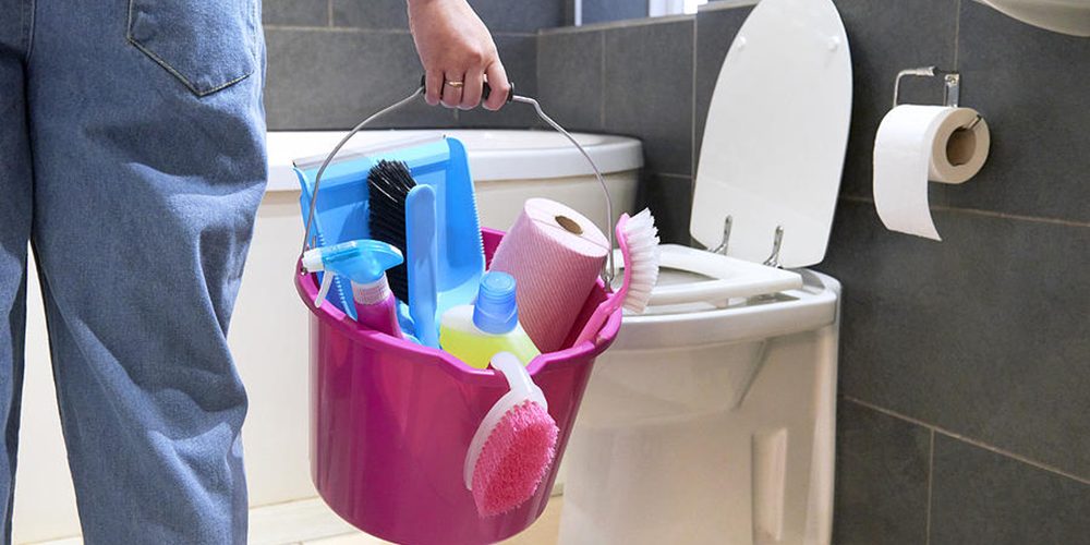 Bathroom-Deep-Cleaning